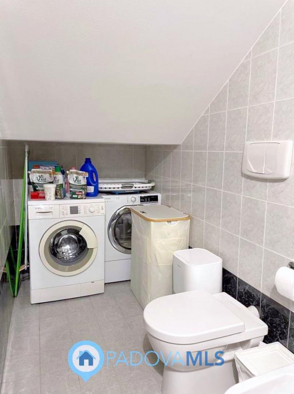 Immobile in esclusiva al Gruppo Padova MLS

Albignasego quartiere Lion: Proponiamo un interessant...