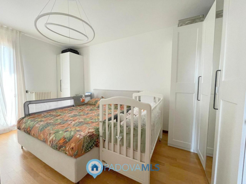 Immobile in esclusiva al Gruppo Padova MLS

Albignasego quartiere Lion: Proponiamo un interessant...