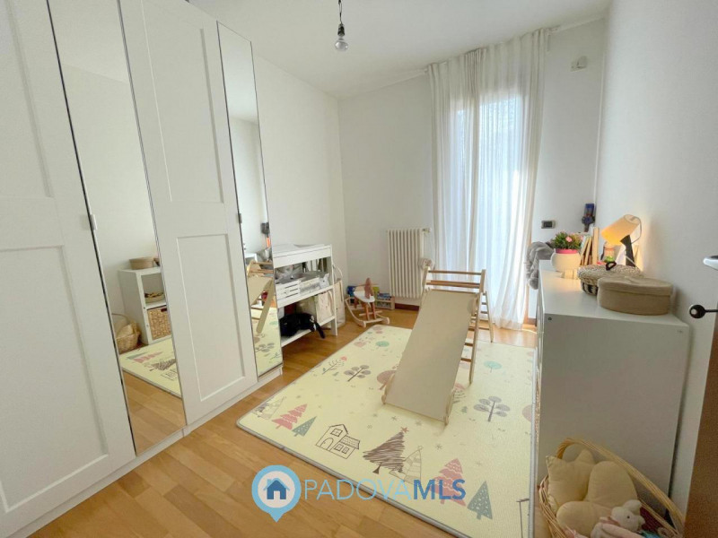 Immobile in esclusiva al Gruppo Padova MLS

Albignasego quartiere Lion: Proponiamo un interessant...