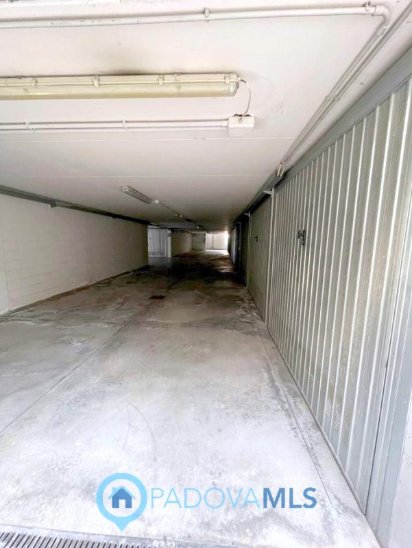 Immobile in esclusiva al Gruppo Padova MLS

Albignasego quartiere Lion: Proponiamo un interessant...