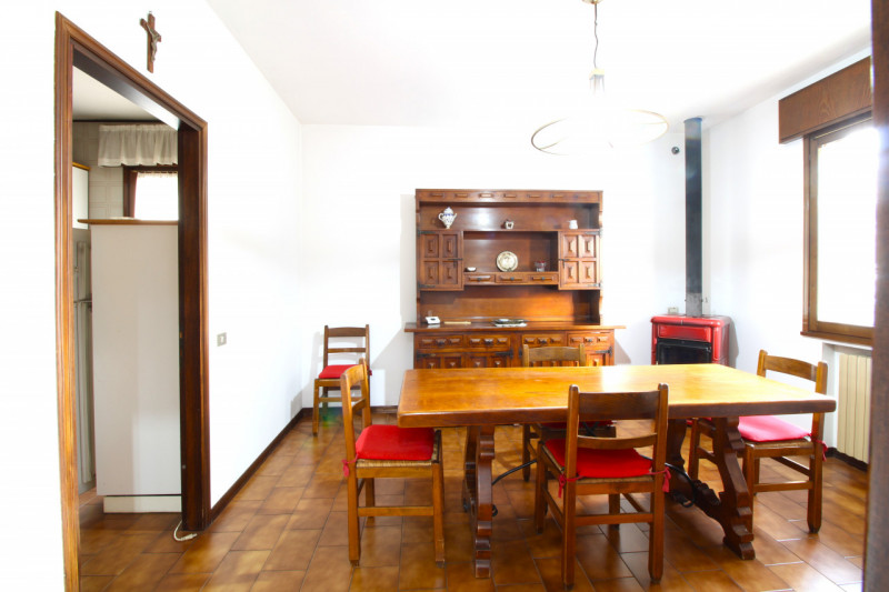 SANT'AGOSTINO: situata nel cuore del quartiere a pochi passi da tutte le principali vie di comuni...