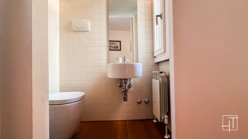 Scopri un'opportunità unica nel cuore pulsante di Padova! Questo magnifico loft openspace, situat...