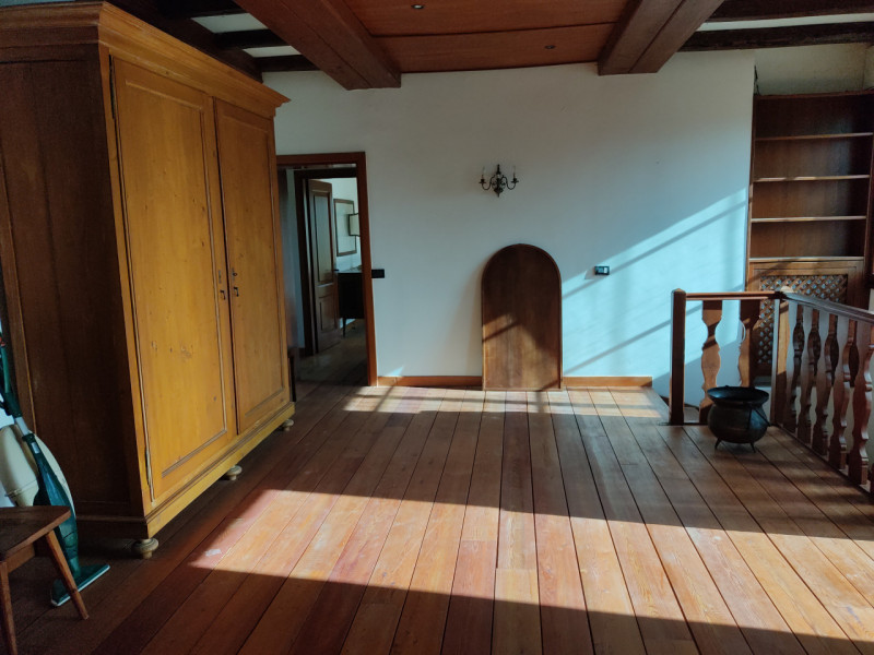 TEOLO - Scopri questa splendida villa veneta situata sulla sommità di una dolce collinetta, che o...