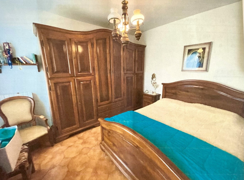 PADOVA ZONA SALBORO, VIA PIETRO BEMBO Casa singola terra tetto ristrutturata negli anni '80.
Due ...