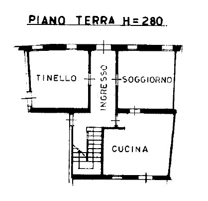A Villa Estense, proponiamo in vendita una spaziosa porzione centrale di casa a schiera, comoda a...