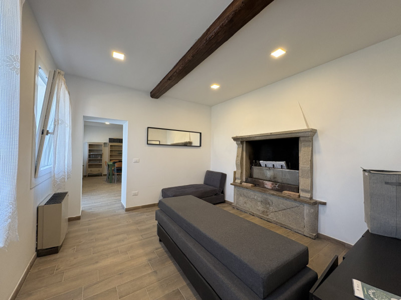 Nel cuore della frazione di Zovon di Vò, proponiamo in vendita una splendida casa singola complet...