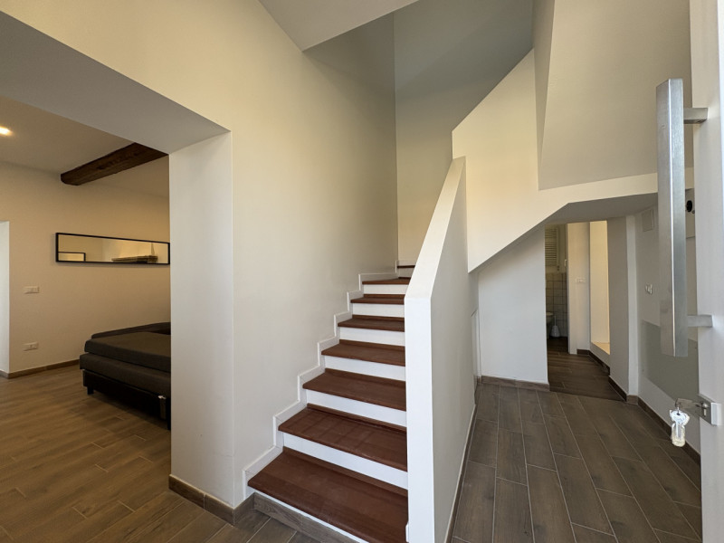 Nel cuore della frazione di Zovon di Vò, proponiamo in vendita una splendida casa singola complet...