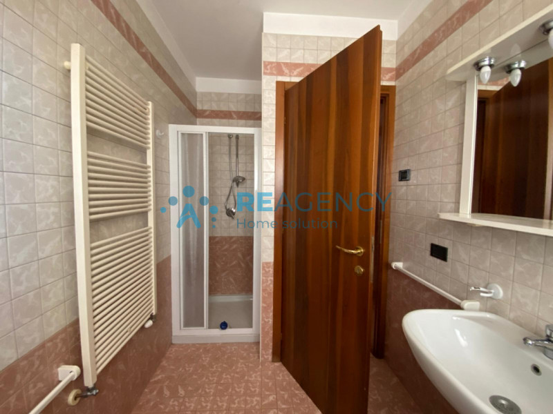 CALDOGNO - RETTORGOLE

Stai cercando un mini appartamento al piano terra ideale anche per investi...