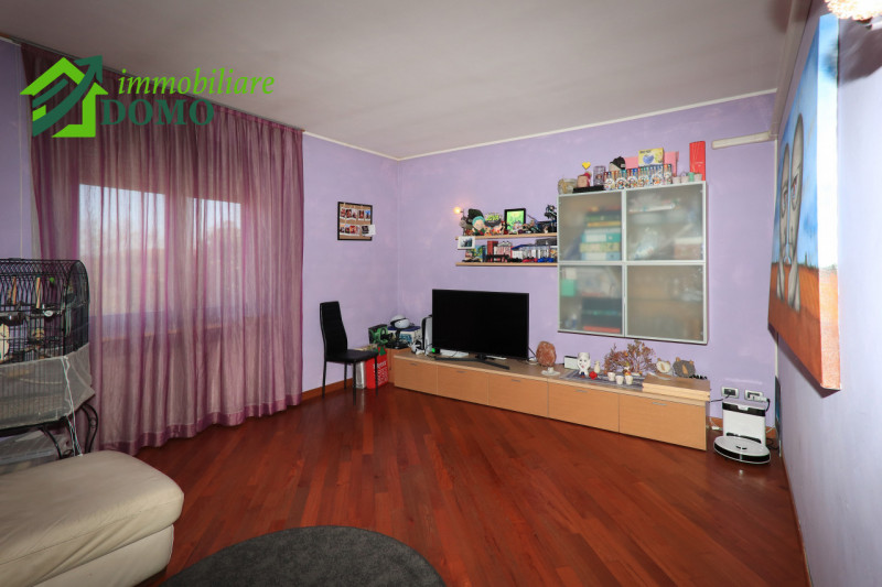 Marano Vicentino: appartamento bicamere posto al secondo e ultimo piano €139.000 info 0445824740
...