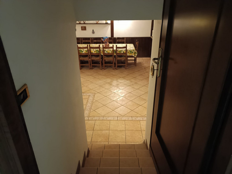Scoprite questa affascinante villa singola situata nel tranquillo comune di Ponte San Nicolò, nel...