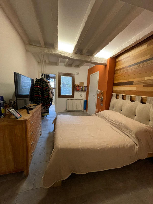 In Centro storico di Padova proponiamo un appartamento situato al piano terra di un'elegante  pal...