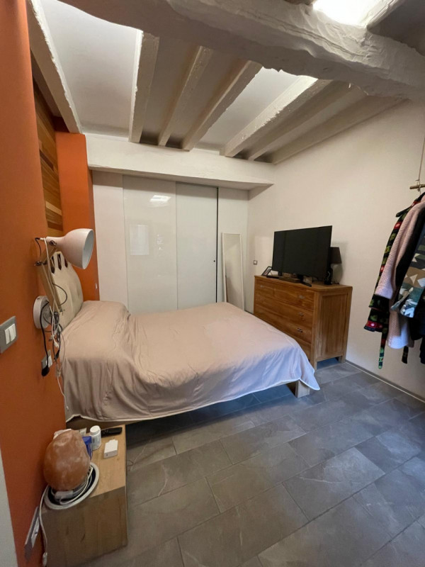 In Centro storico di Padova proponiamo un appartamento situato al piano terra di un'elegante  pal...