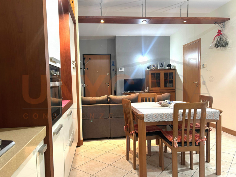 MESTRINO - In zona centrale e comoda a tutti i servizi del paese, proponiamo in vendita mini appa...