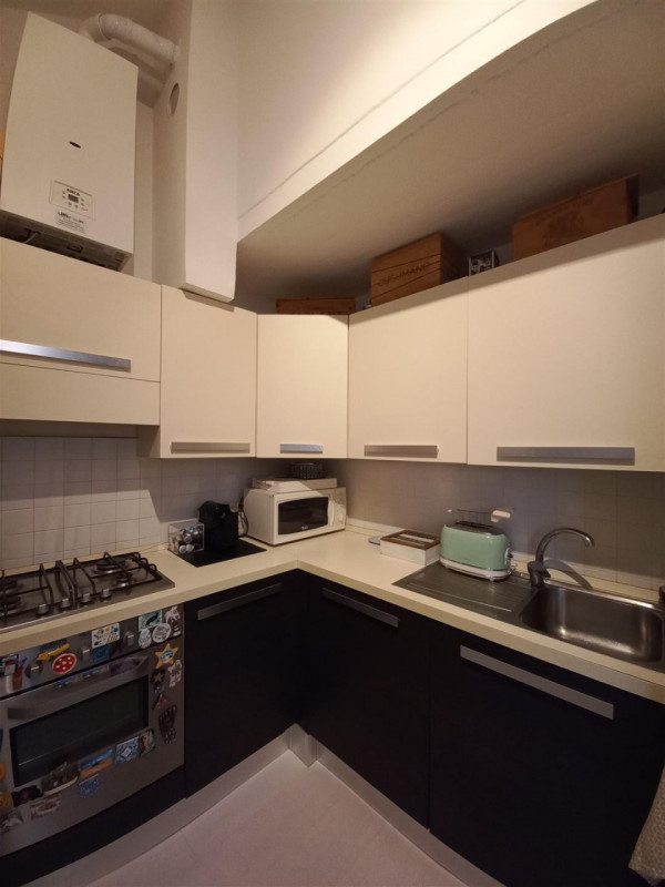 VICENZA, CENTRO STORICO (NO ZTL): MINI ULTIMO PIANO SU DUE LIVELLI ARREDATO, LIBERO 01/05/2026. C...