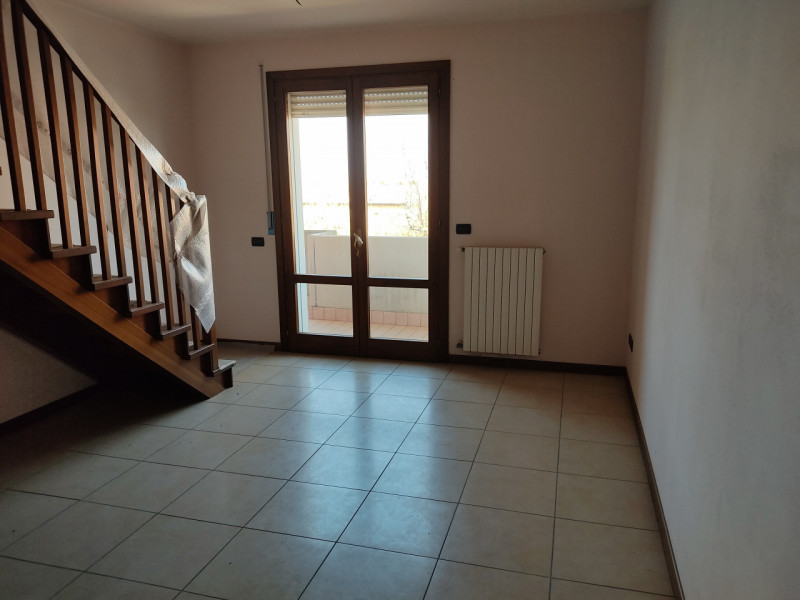 SELVAZZANO DENTRO - CASALLE: Ti presentiamo un'opportunità imperdibile per acquistare un elegante...