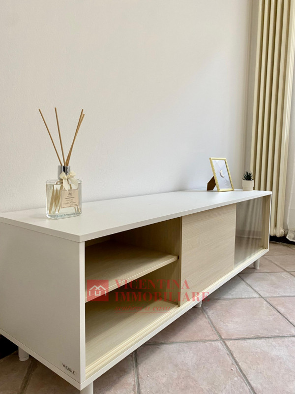 VICENZA- Via Pasi: a due passi dall'ospedale e dall'istituto Rossi, affittiamo questo curato MONO...