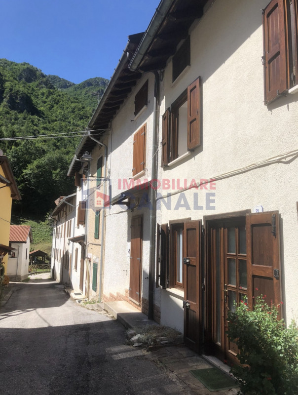 Casa di montagna arredata con soffitta e giardino – Laghi (VI)

Nel suggestivo contesto naturale ...