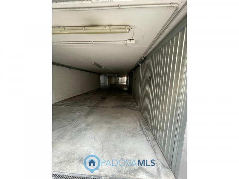 Immobile in esclusiva al Gruppo Padova MLS 

Albignasego quartiere Lion: Proponiamo un interessan...