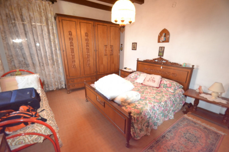 In una delle zone più richieste di Creazzo, immersa nella tranquillità della collina ma comodissi...