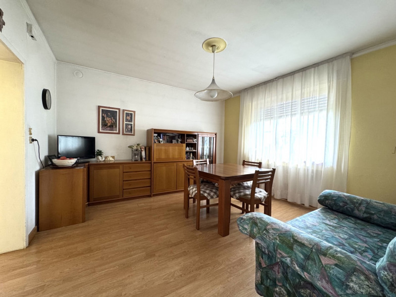 Appartamento piano terra con taverna e garage 

Trattative riservate Immobiliare Unica Colceresa ...