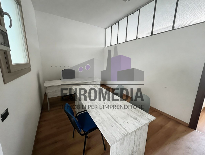 Rif. 1585 – ANTONIO – Per informazioni: 338.4892021
EUROMEDIA propone in locazione un interessant...