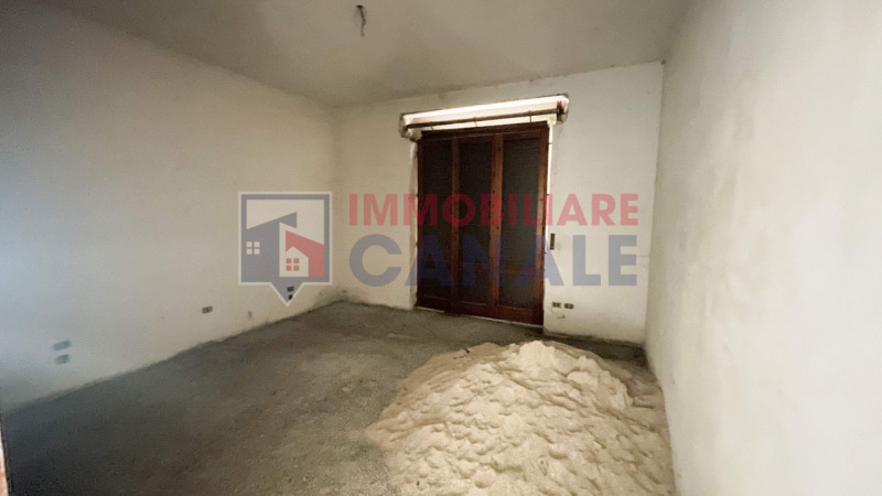 In contesto riservato di sole 4 unità, proponiamo appartamento al primo ed ultimo piano, completa...