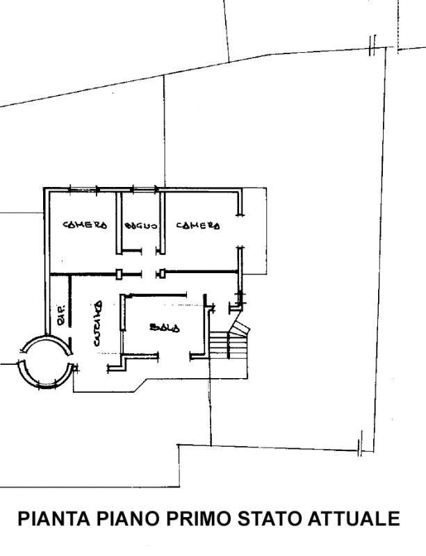 In contesto riservato di sole 4 unità, proponiamo appartamento al primo ed ultimo piano, completa...