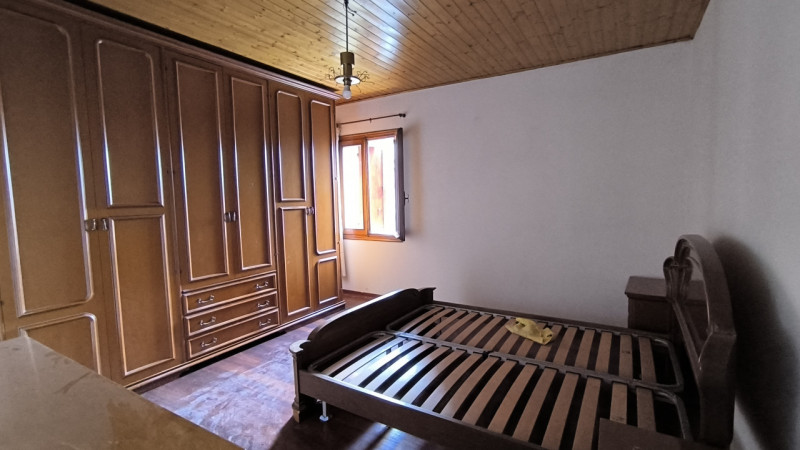 Nel cuore del suggestivo borgo storico di Scomigo, dove il tempo sembra scorrere con un ritmo più...