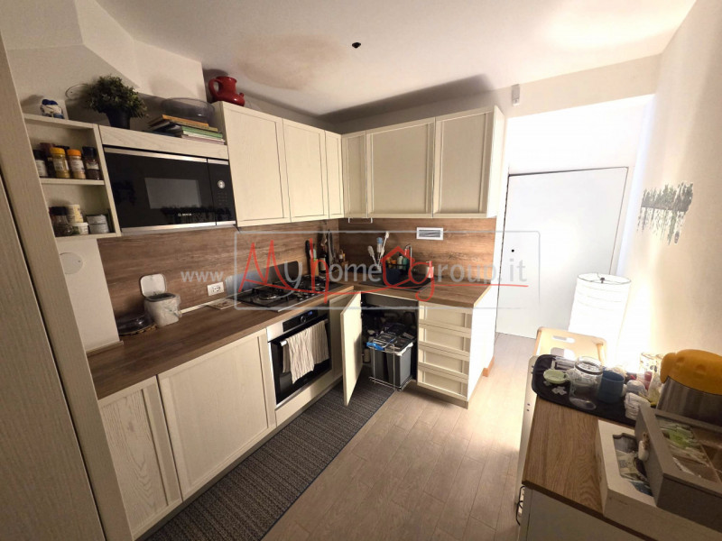 TENCAROLA - (Rif.A198-s) - proponiamo in vendita un'accogliente appartamento con posizionamento a...