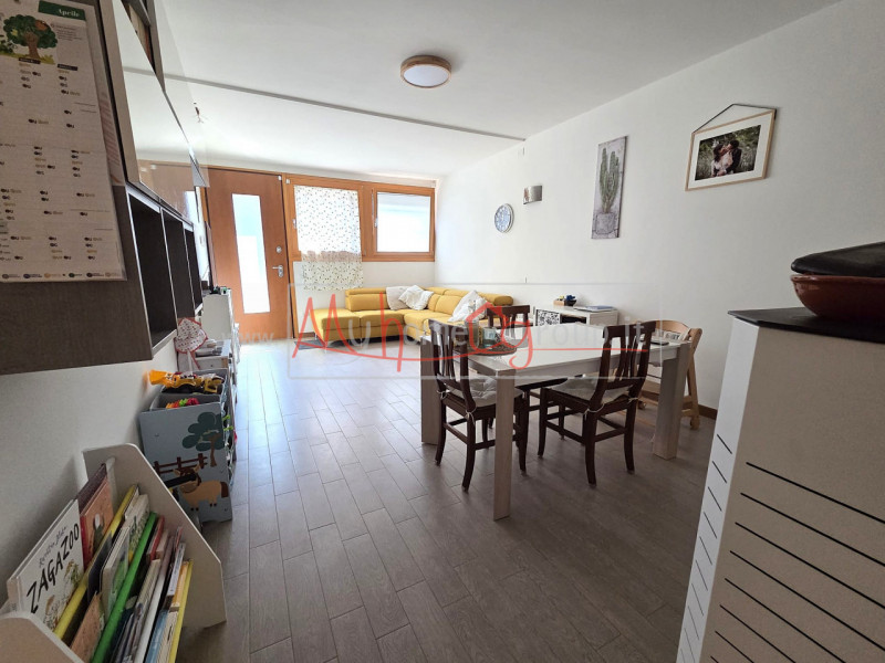 TENCAROLA - (Rif.A198-s) - proponiamo in vendita un'accogliente appartamento con posizionamento a...