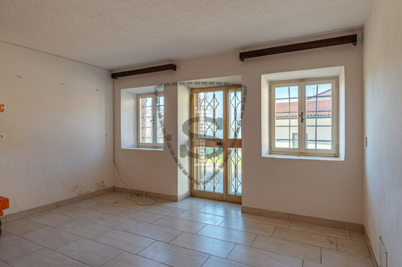 A Lusiana Conco proponiamo in vendita una casa indipendente, ideale per chi cerca indipendenza e ...