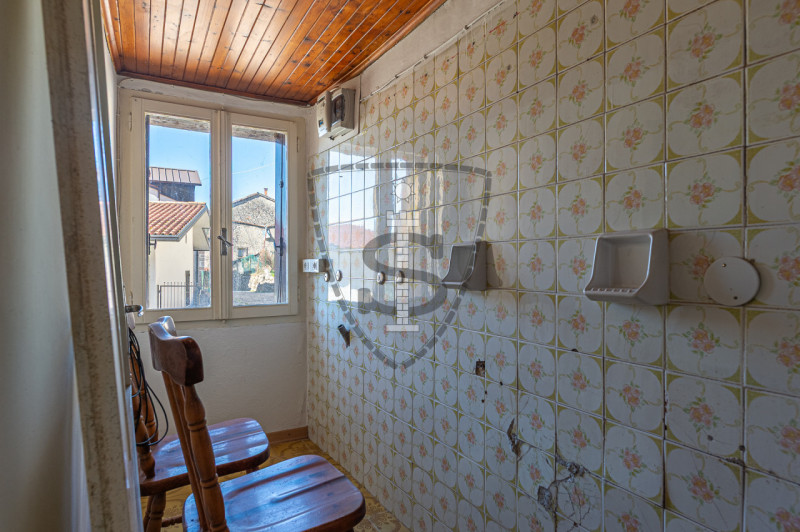 A Lusiana Conco proponiamo in vendita una casa indipendente, ideale per chi cerca indipendenza e ...