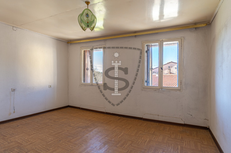 A Lusiana Conco proponiamo in vendita una casa indipendente, ideale per chi cerca indipendenza e ...