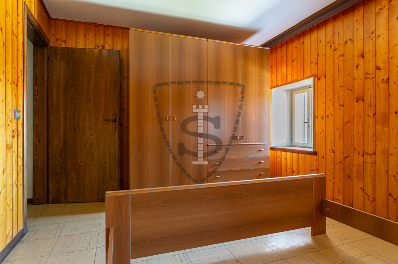 A Lusiana Conco proponiamo in vendita una casa indipendente, ideale per chi cerca indipendenza e ...