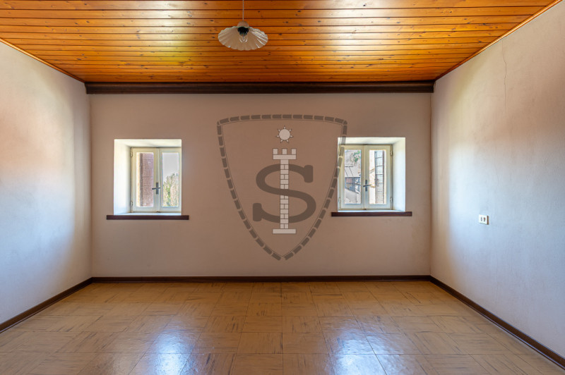 A Lusiana Conco proponiamo in vendita una casa indipendente, ideale per chi cerca indipendenza e ...