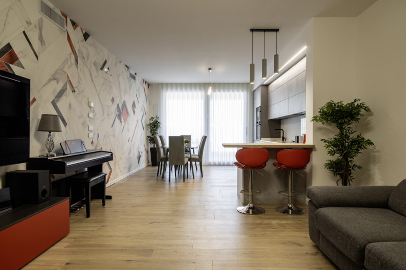 Mestrino: In quartiere residenziale nel cuore di Mestrino proponiamo un'attico composto da un'amp...