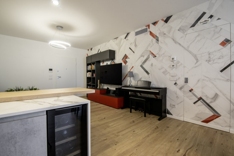 Mestrino: In quartiere residenziale nel cuore di Mestrino proponiamo un'attico composto da un'amp...