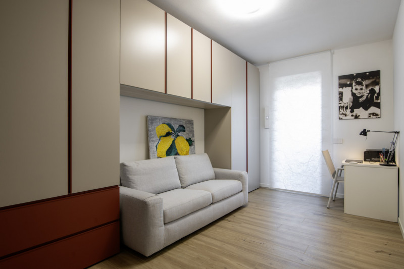 Mestrino: In quartiere residenziale nel cuore di Mestrino proponiamo un'attico composto da un'amp...