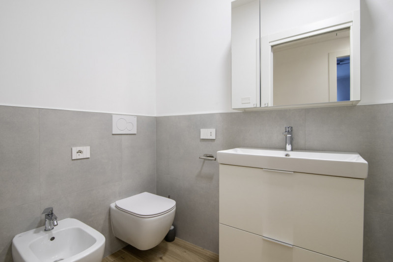 Mestrino: In quartiere residenziale nel cuore di Mestrino proponiamo un'attico composto da un'amp...