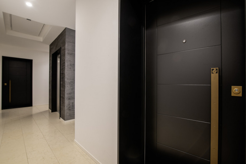 Mestrino: In quartiere residenziale nel cuore di Mestrino proponiamo un'attico composto da un'amp...