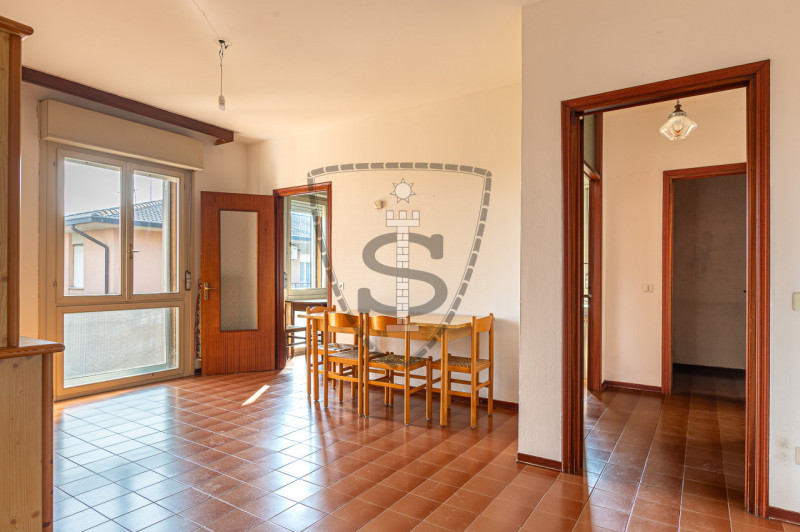 In zona residenziale nel quartiere Rondò Brenta a Bassano del Grappa, proponiamo in vendita un ap...