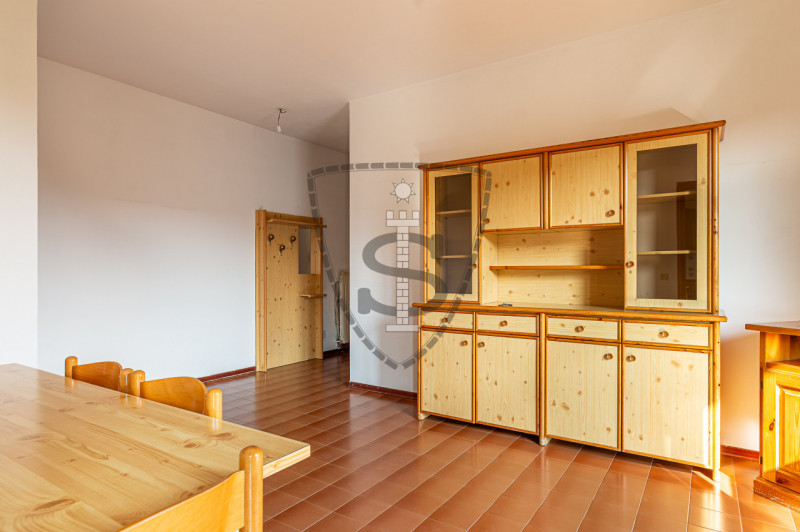 In zona residenziale nel quartiere Rondò Brenta a Bassano del Grappa, proponiamo in vendita un ap...