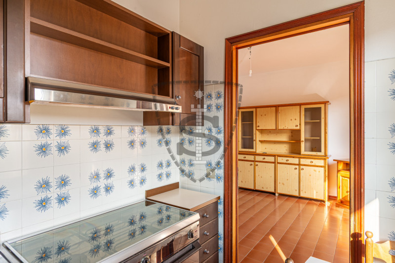 In zona residenziale nel quartiere Rondò Brenta a Bassano del Grappa, proponiamo in vendita un ap...