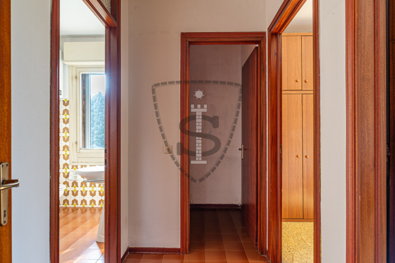 In zona residenziale nel quartiere Rondò Brenta a Bassano del Grappa, proponiamo in vendita un ap...