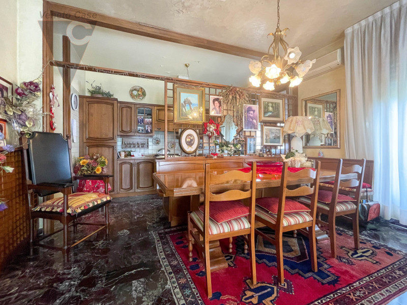 OLTREBRENTA - APPARTAMENTO 2 CAMERE
Proponiamo in vendita in zona servita appartamento trilocale ...