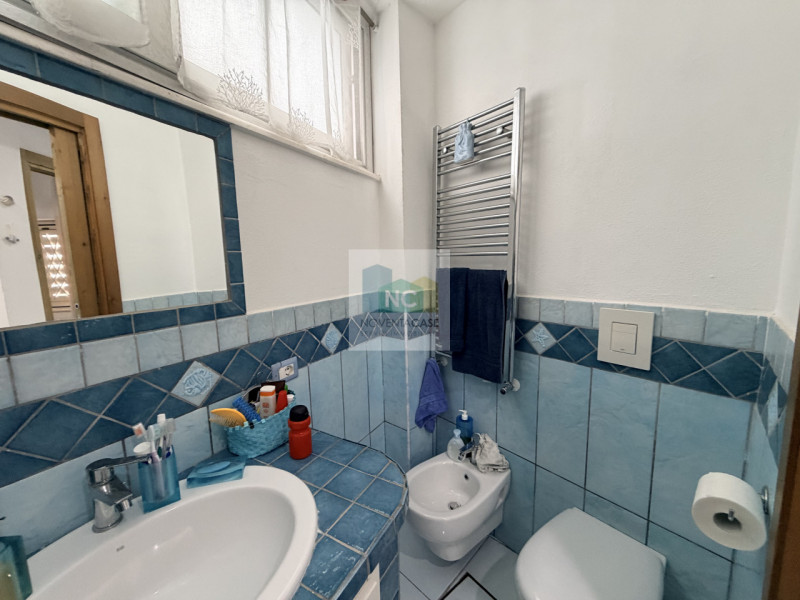 Nel cuore di Casamicciola Terme, proponiamo in vendita una bellissima casa indipendente su tre li...