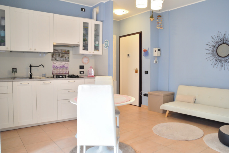 Rubano: Se stai cercando un appartamento accogliente, curato e pronto da vivere, questo miniappar...