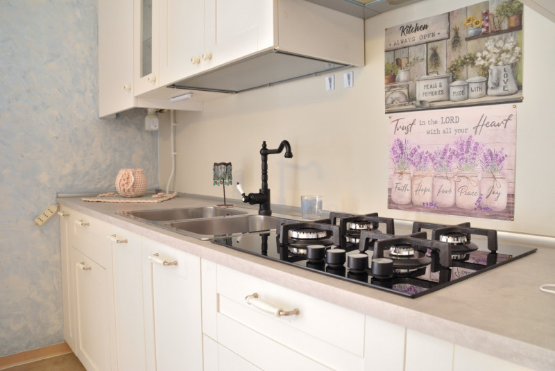 Rubano: Se stai cercando un appartamento accogliente, curato e pronto da vivere, questo miniappar...