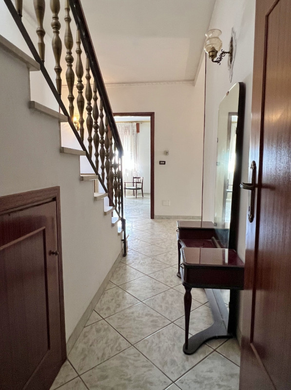CASA SINGOLA IN VENDITA A GAZZO ZONA VILLALTA - Rif. 8374
Scoprite la vostra oasi di tranquillità...