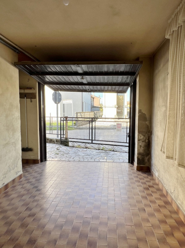 CASA SINGOLA IN VENDITA A GAZZO ZONA VILLALTA - Rif. 8374
Scoprite la vostra oasi di tranquillità...